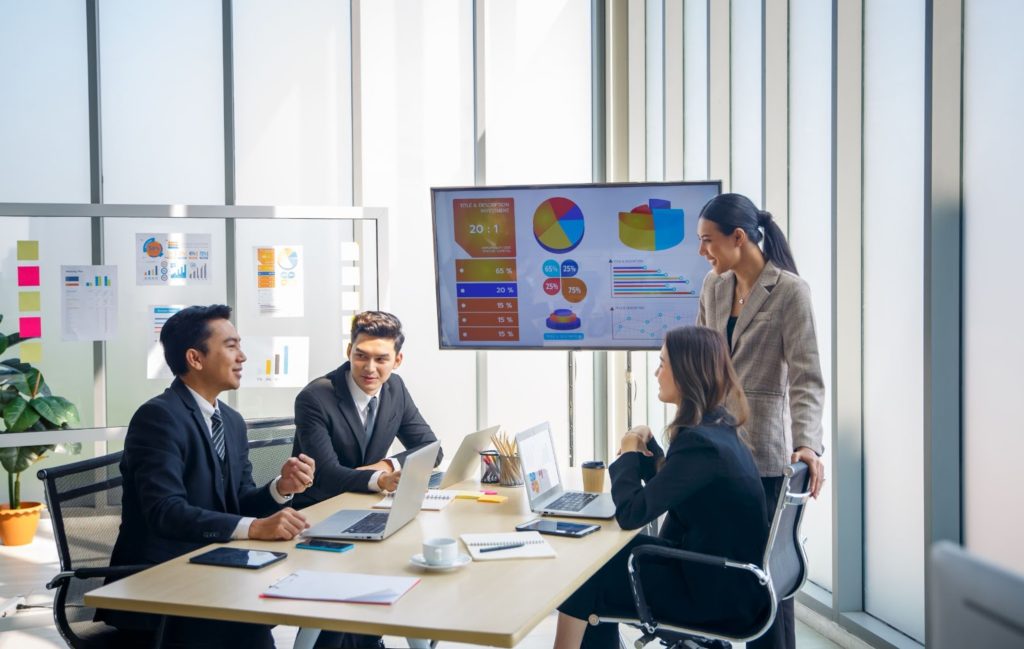 professionals in financial industry 